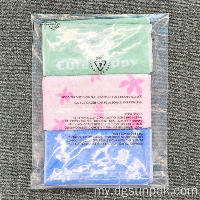 ထုပ်ပိုးခြင်းဂလိုဘယ်စံပြန်လည်အသုံးပြု polyethylene အိတ်များကိုတံဆိပ်ခတ်ခြင်း